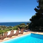 Zen Ste Maxime Avec Vue Villa