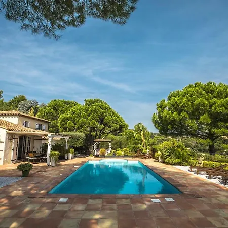 Zen Ste Maxime Avec Vue Villa