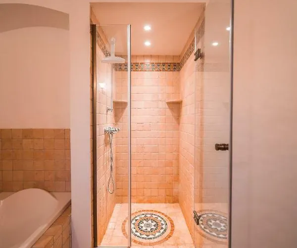 Zen Ste Maxime ヴィラ サント・マキシム